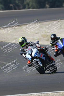 media/Sep-20-2025-TrackDaz (Sat) [[27f0cde673]]/B Group/1020am (Turn 3)/